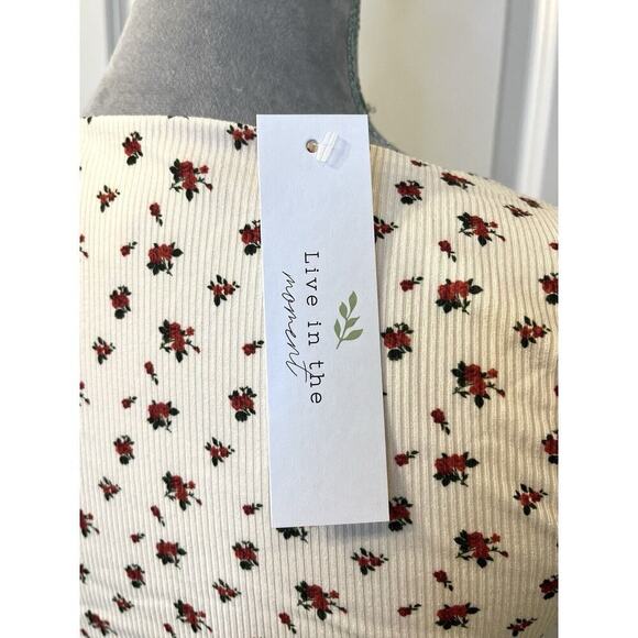 LIVE IN THE MOMENT Floral Print Cropped Tee Peasant Square Neck L Y2k Delicate - Picture 5 of 8